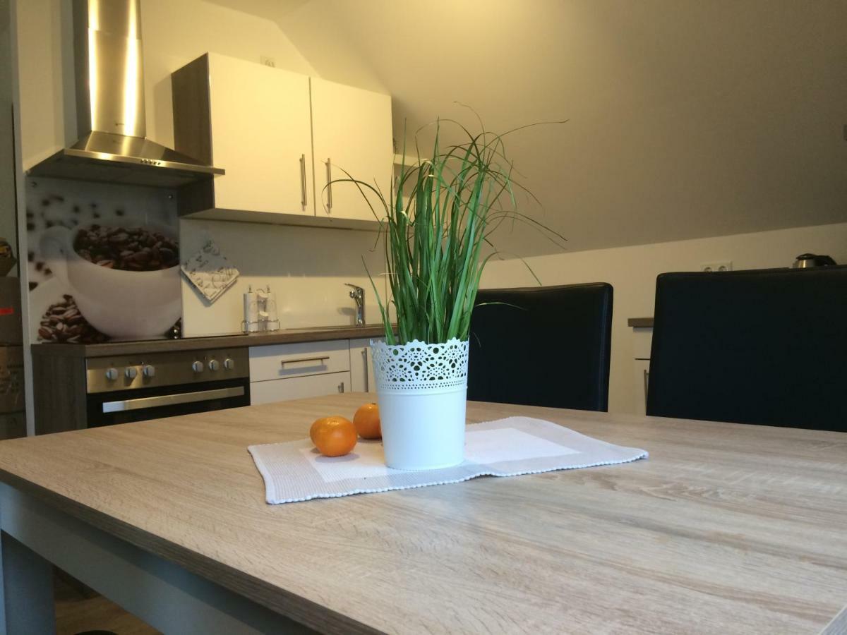 Haus Willi - Kleine & Schnuckelige In Ortenberg Mit Wlan Balkon Parkplatz - Neu & Sauber & Gemuetlich * Ortenberg (Hessen)
